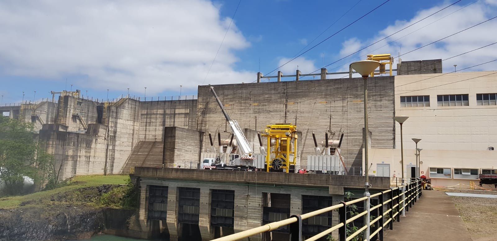 Manutenção em usina hidrelétrica